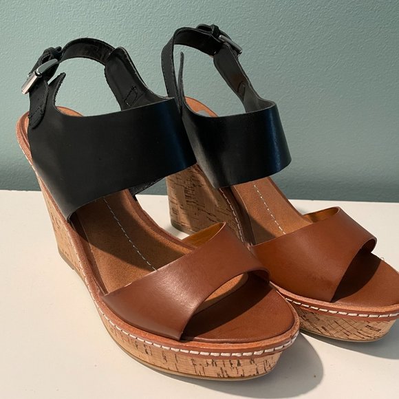 BRAND NEW Dolca Vita Platform Wedges - Size 7M - Picture 3 of 3